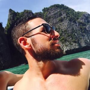 Meet your Posher, Adam